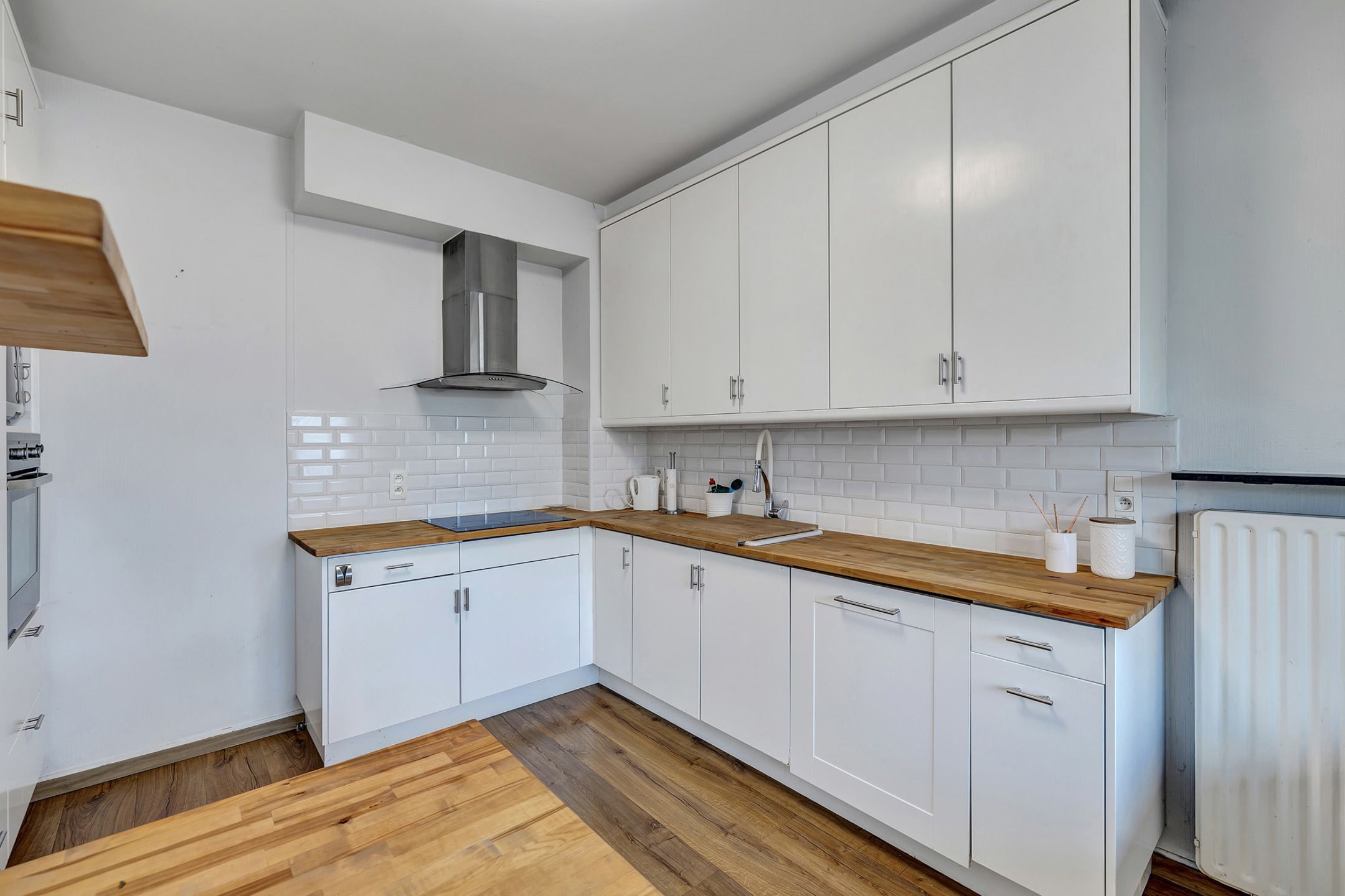 Prachtige woning 5 slaapkamers met uitstekende mobiliteitscore foto 8