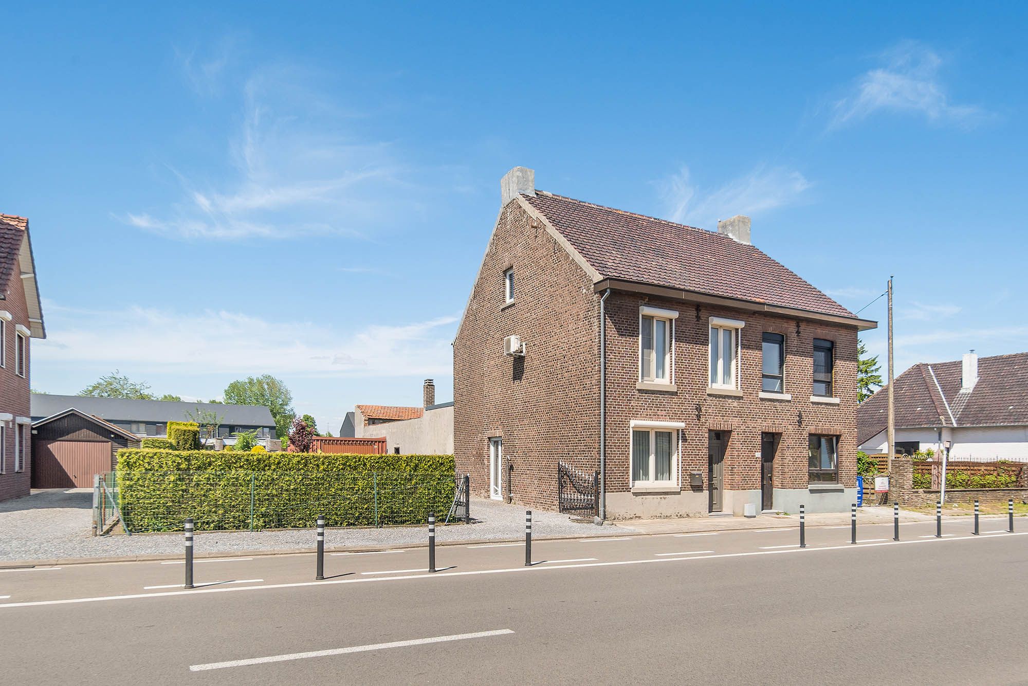 Te renoveren woning met bouwgrond te koop in de Kanaallaan 55 te Bree voor 262.000 euro! foto 3