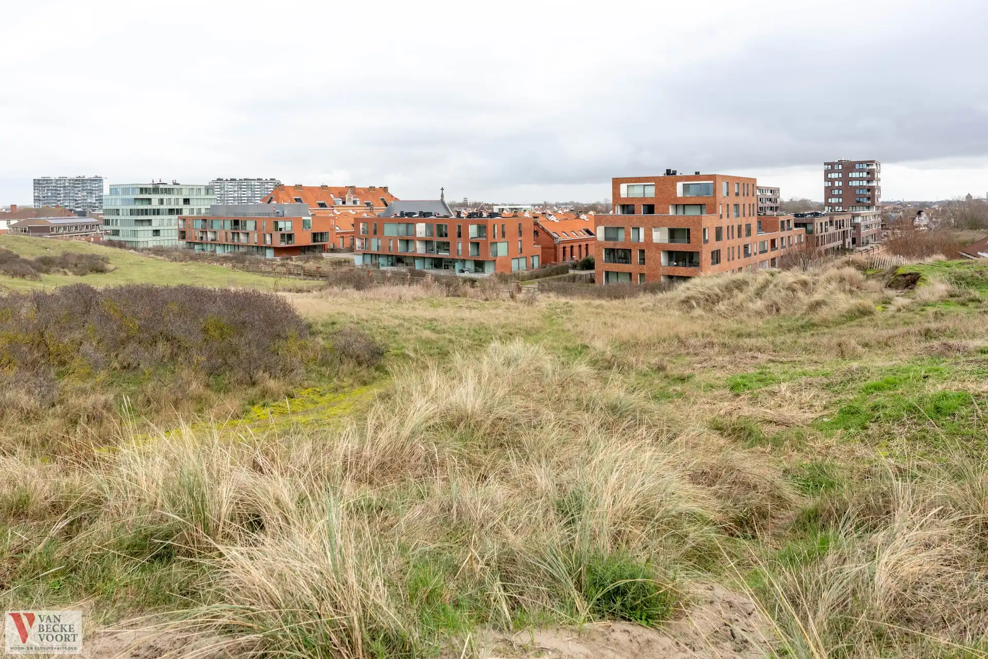 Gelijkvloers appartement op onevenaarbare locatie foto 22