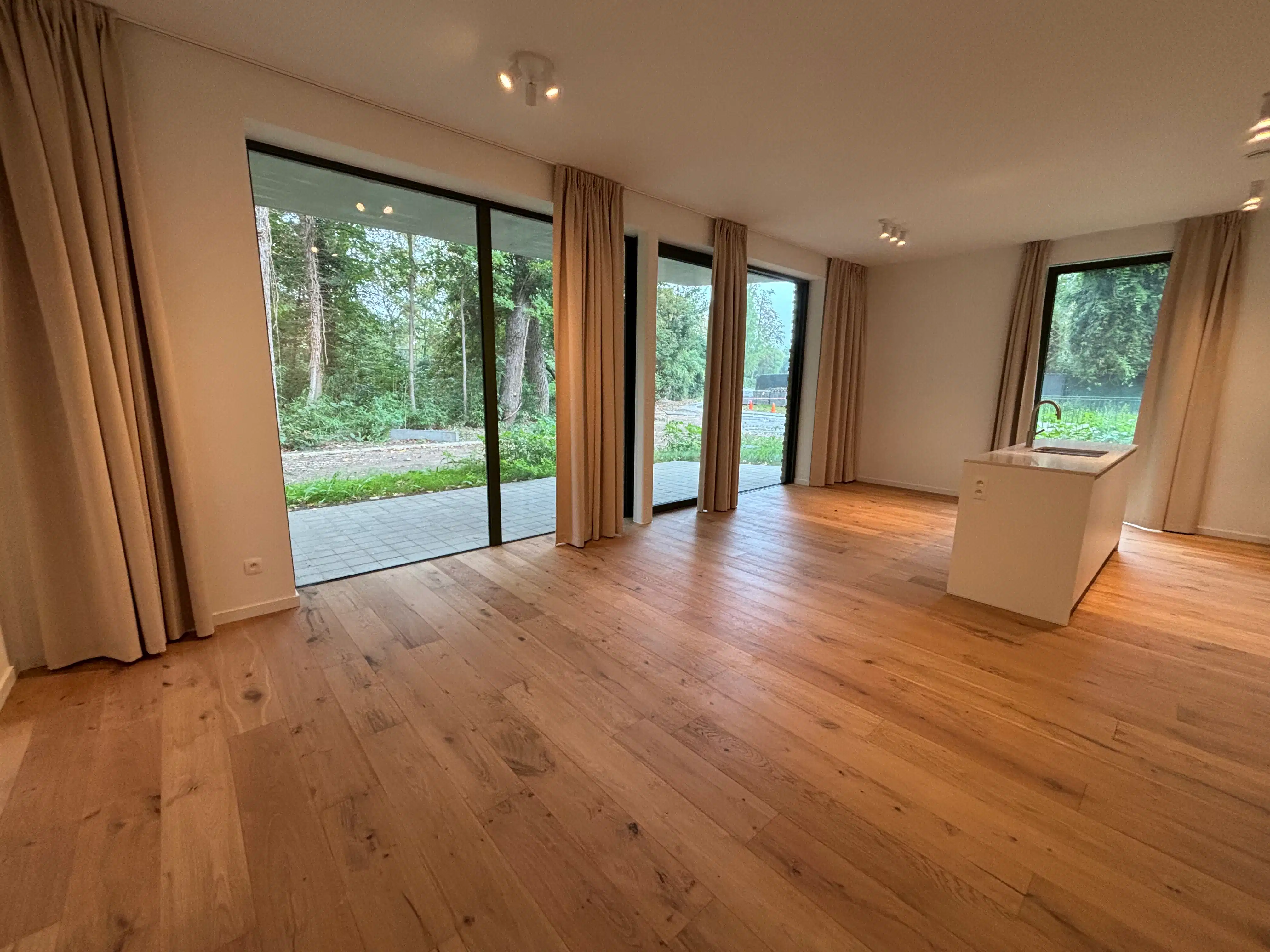 LUXUEUS NIEUWBOUWAPPARTEMENT MET TWEE SLAAPKAMERS EN RUIM TERRAS foto 8
