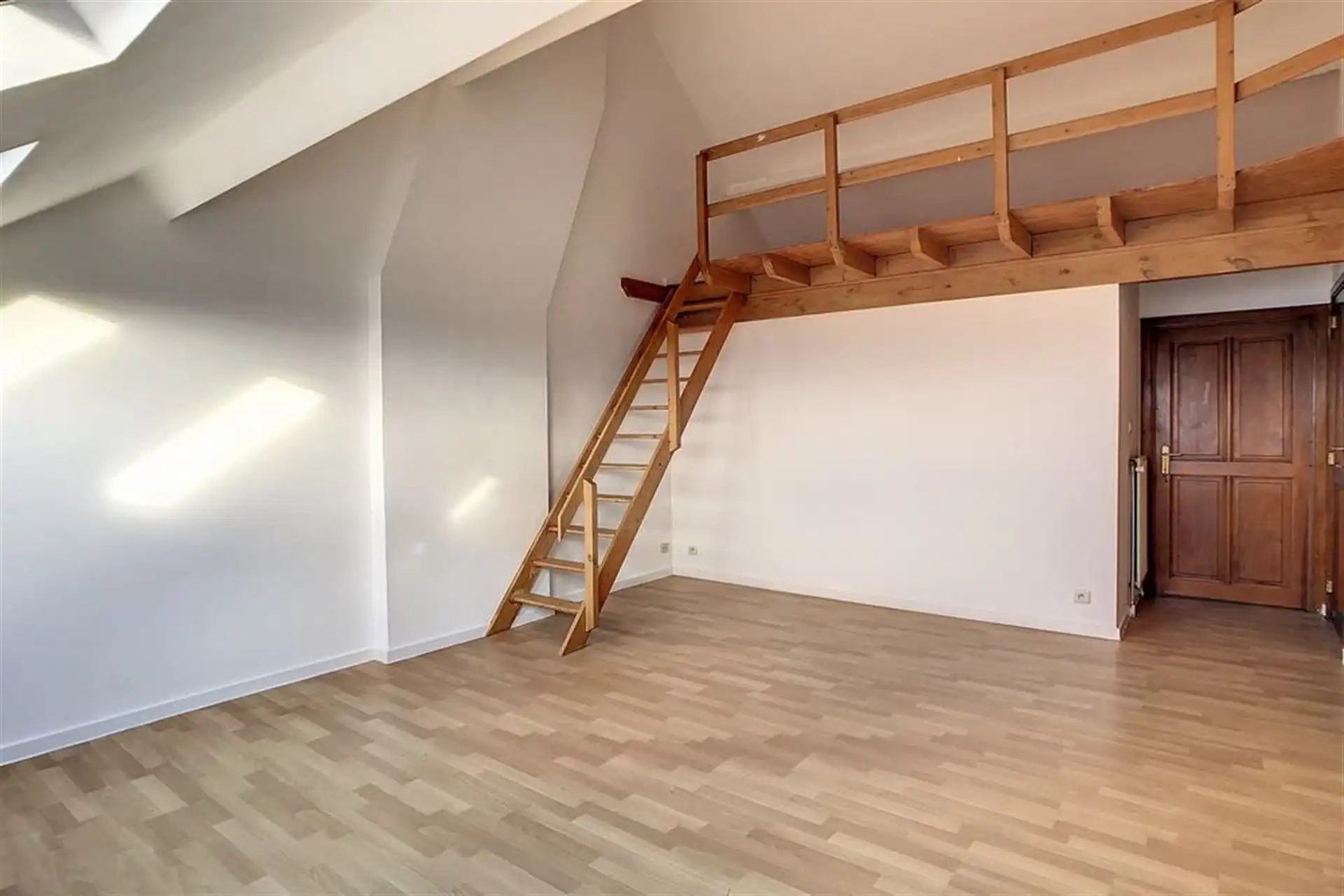 Aangenaam dakappartement foto 3