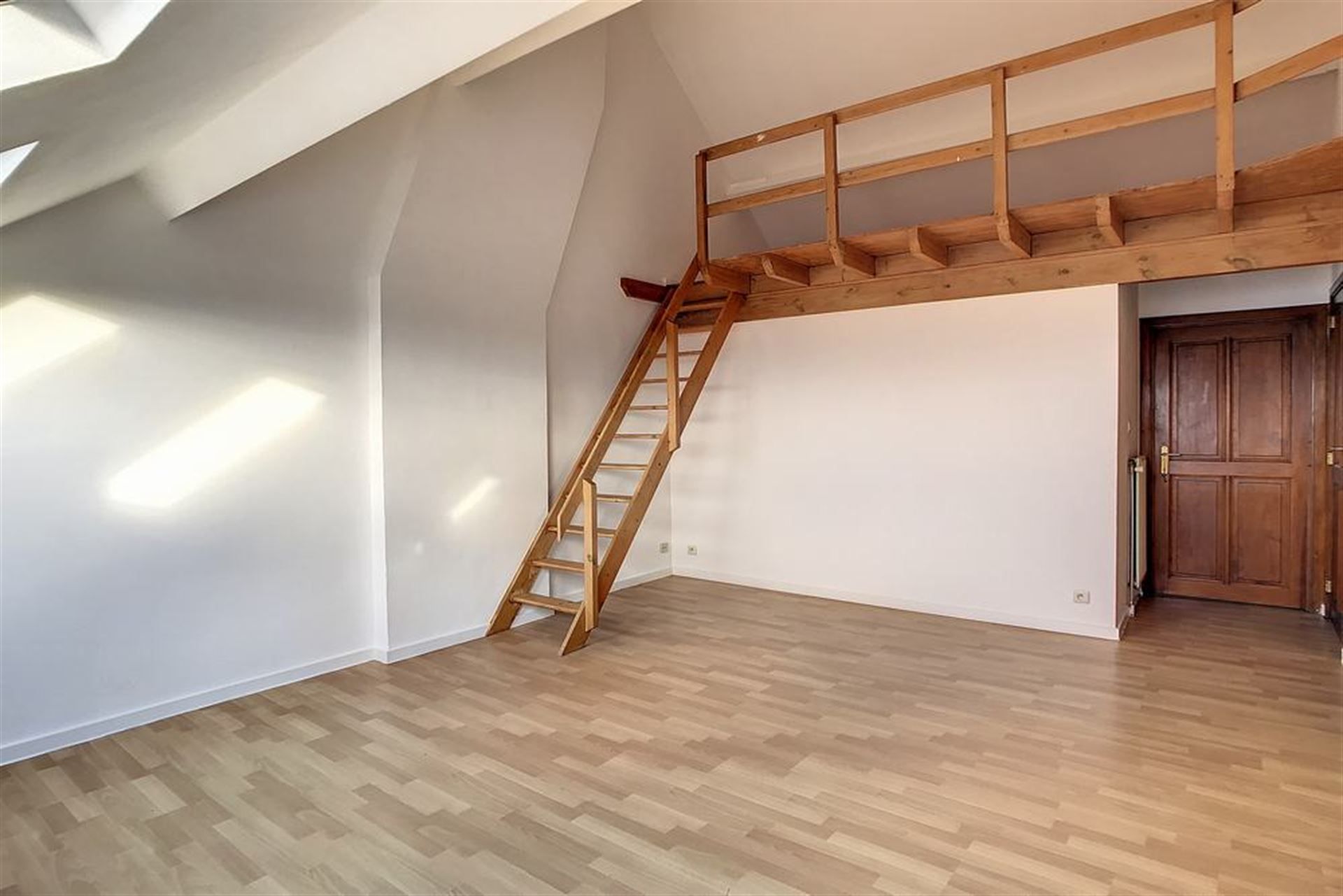 Aangenaam dakappartement foto 3