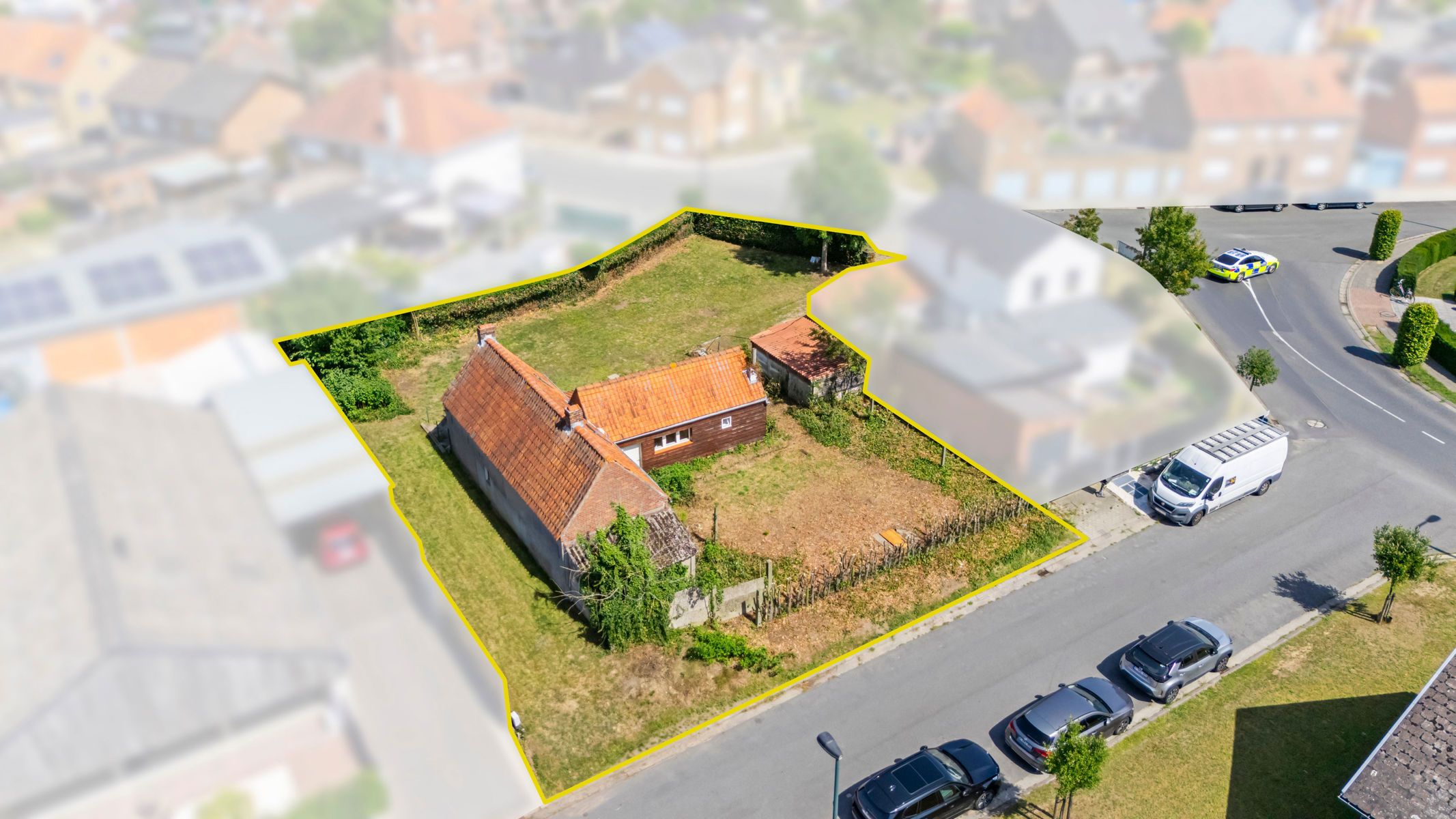 Hoofdfoto van de publicatie: Woning op perceel van 812 m² met tal van mogelijkheden!