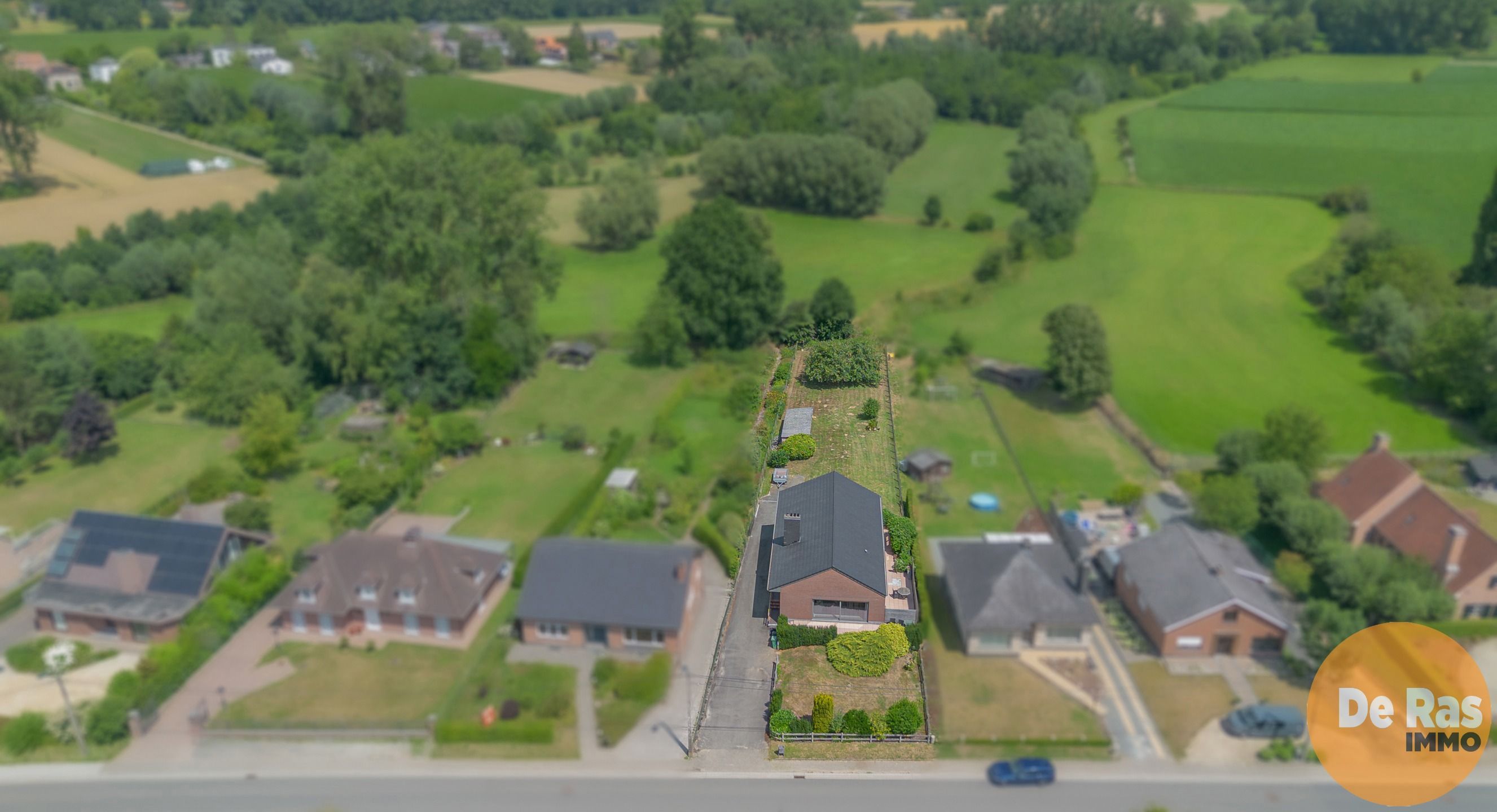 STEENHUIZE - Ruime villa in landelijke omgeving met 3 slpks foto 2
