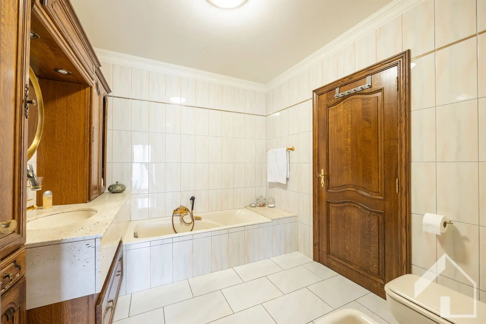 Ruime verzorgde woning in een rustige buurt  foto 18