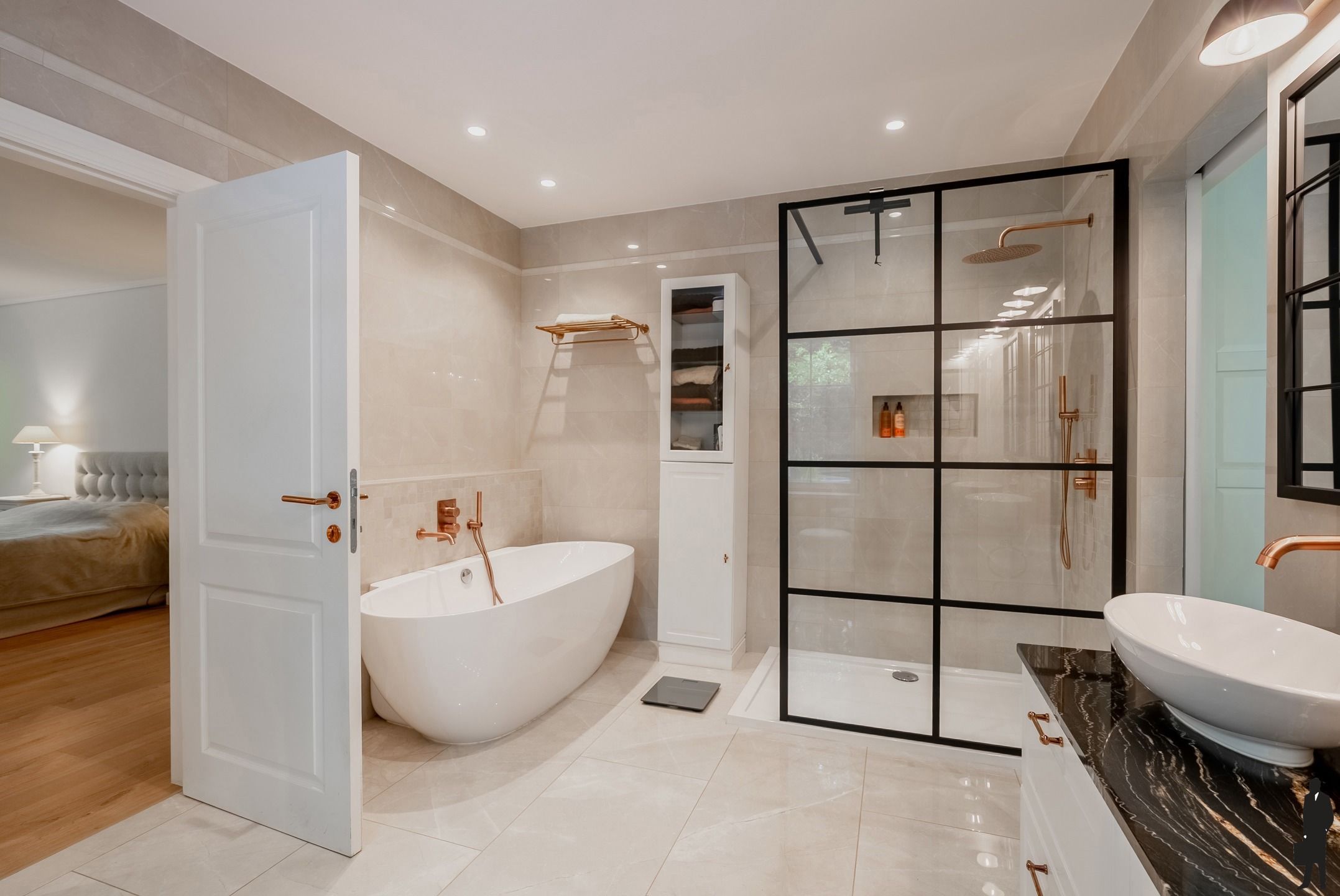Exclusieve villa met zwemvijver op 2.543 m² foto 27