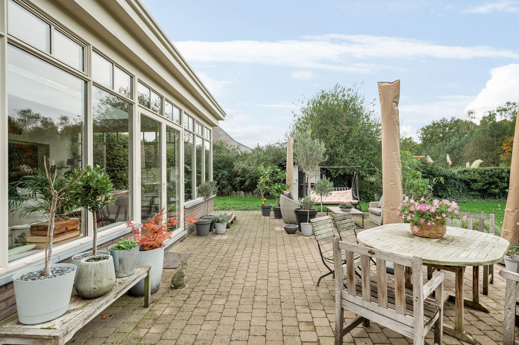 Ruime woning met grote tuin en garage op  1650m2 foto 23