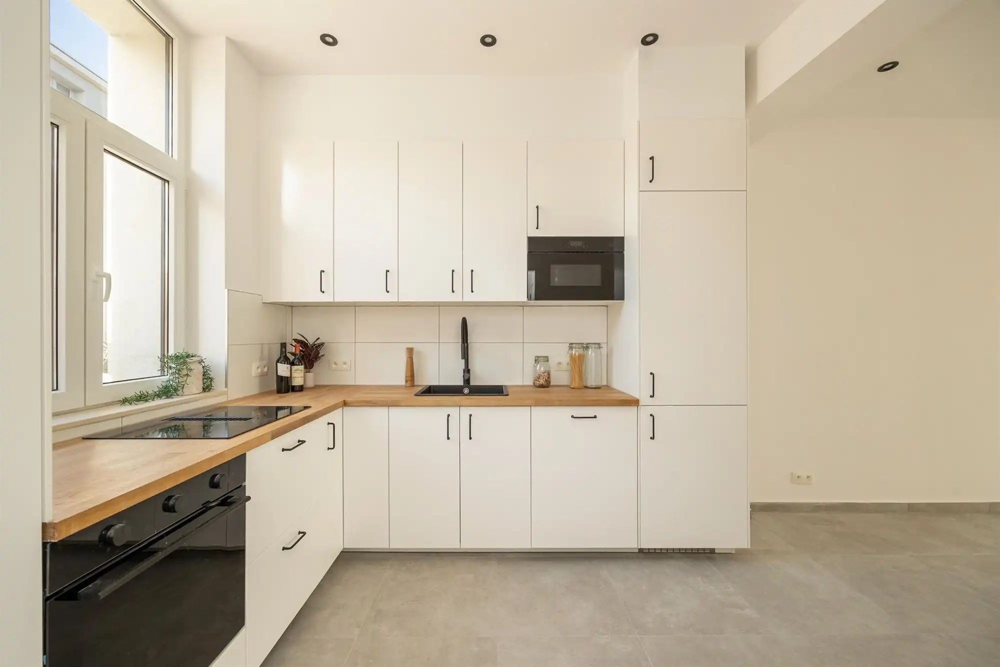 Gerenoveerde woning met 4 slaapkamers in Mechelen foto 3