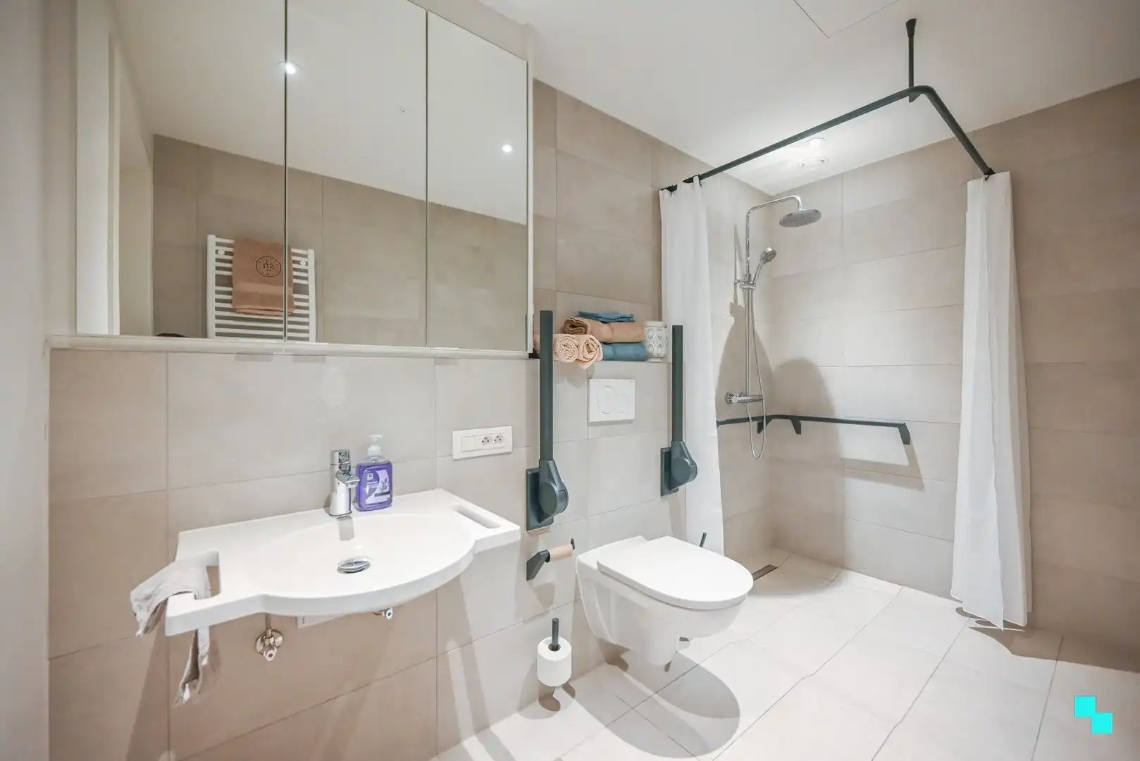 Assistentiewoning in hartje Waregem - Diverse types beschikbaar foto 18