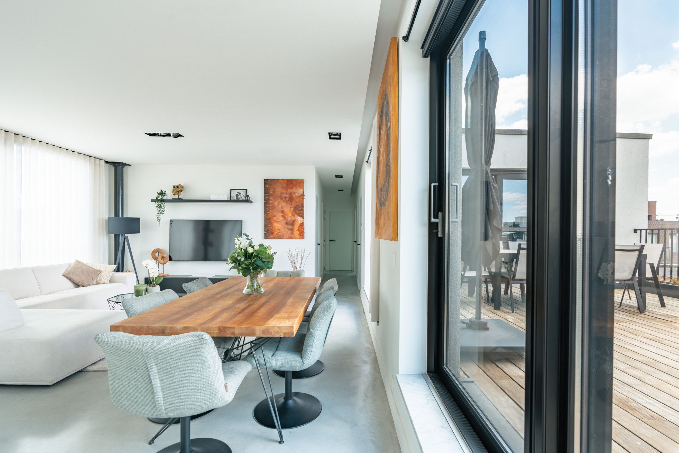 Luxe penthouse met zonneterras (40m²) in de begeerde Markgravewijk – instapklaar, lichtrijk en energiezuinig foto 7