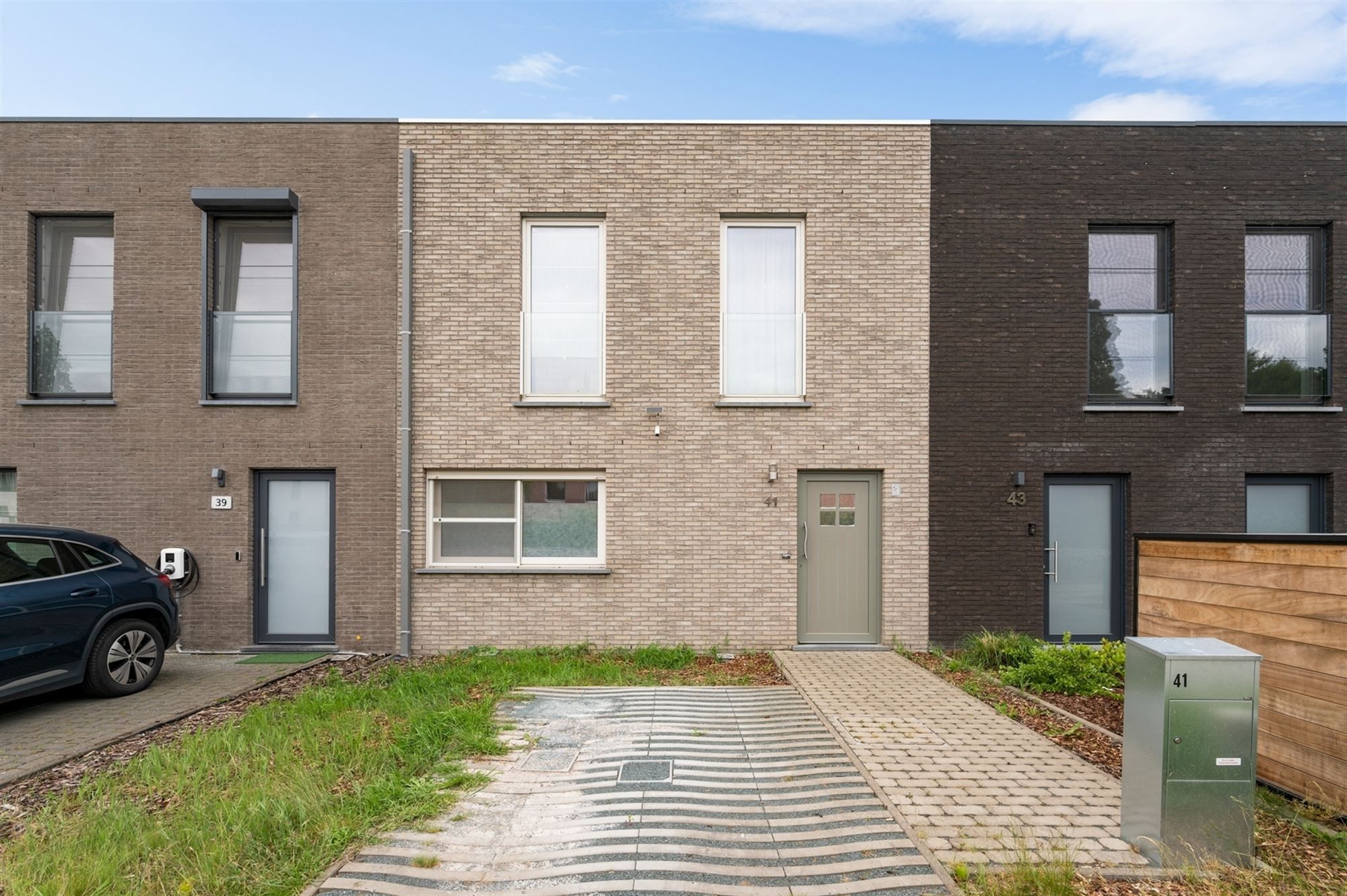 Recente, instapklare woning op een gunstige locatie te Mechelen foto {{pictureIndex}}