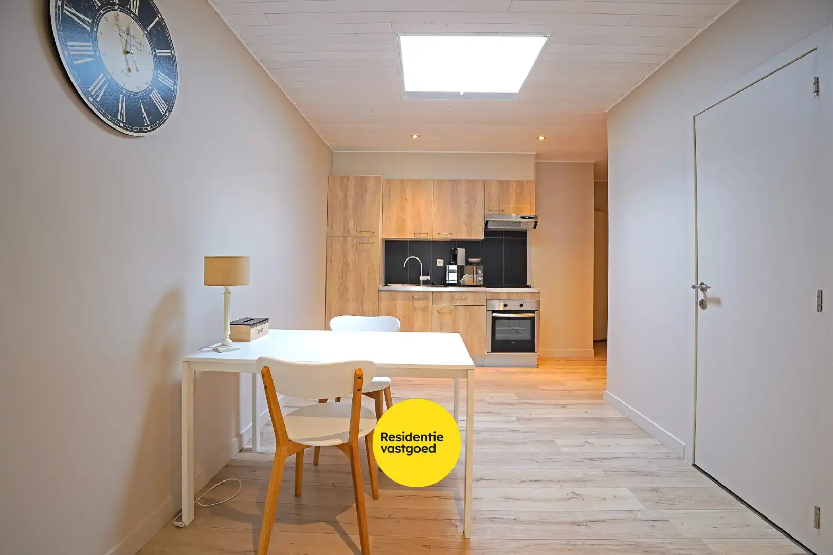 Gerenoveerde herenhuis (2025) in winkelstraat van Nieuwpoort-stad op 161 m². foto 3