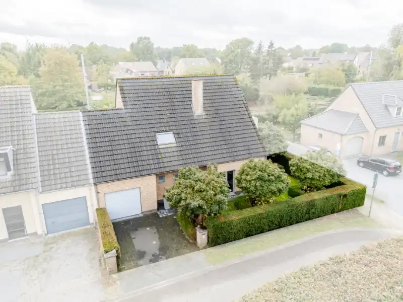 Knap onderhouden sfeervolle woning HOB - Lokeren. foto 23