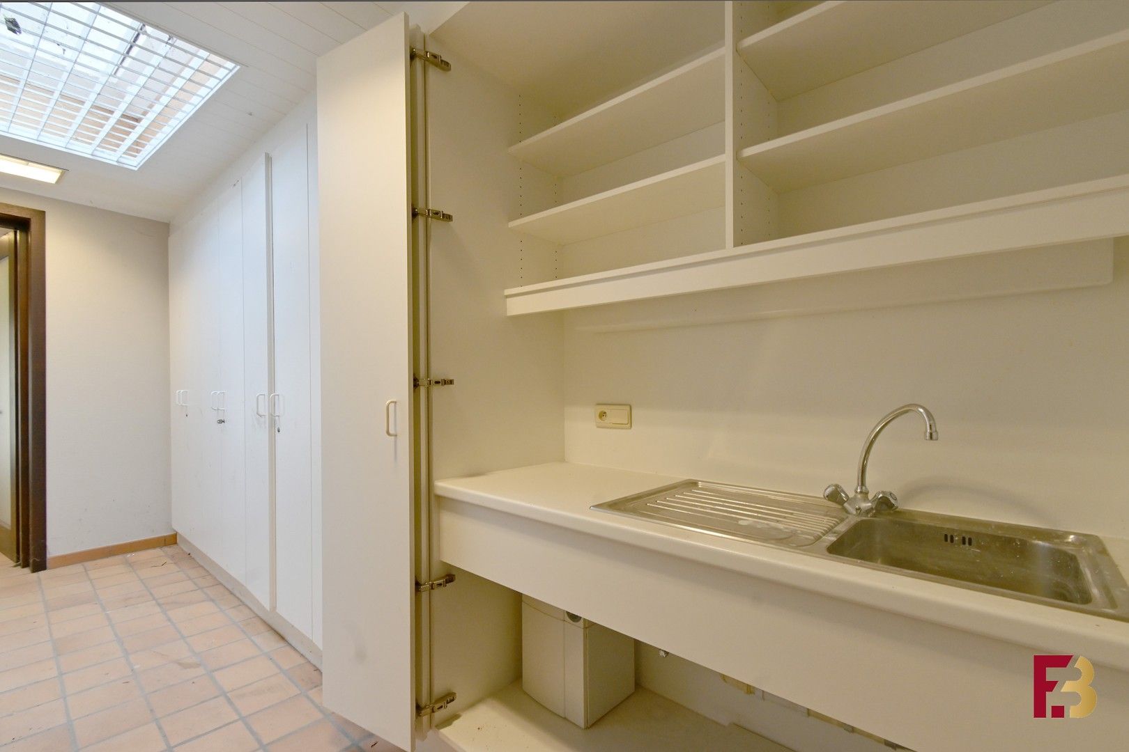 veelzijdige woning in het populaire Ekkergem foto 18