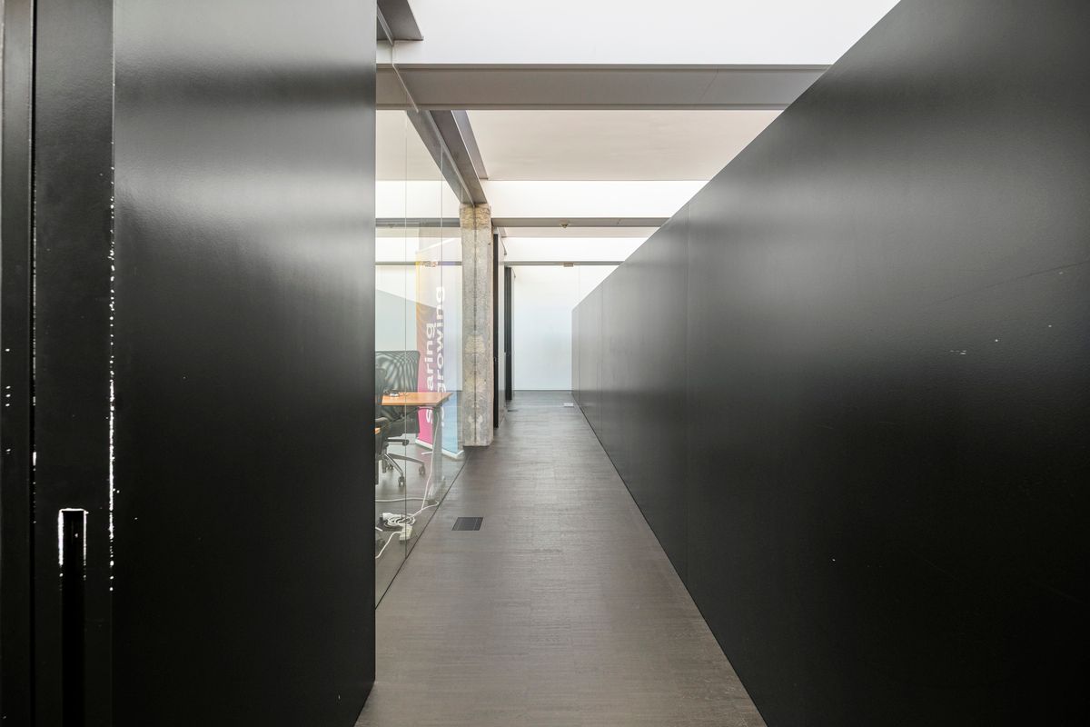 Moderne kantoorruimte op toplocatie nabij E40 en stadscentrum foto 24