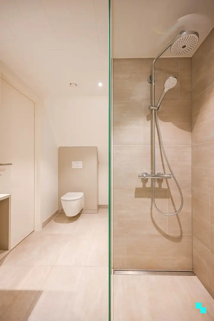 Riante handelswoonst in Waregem foto 41