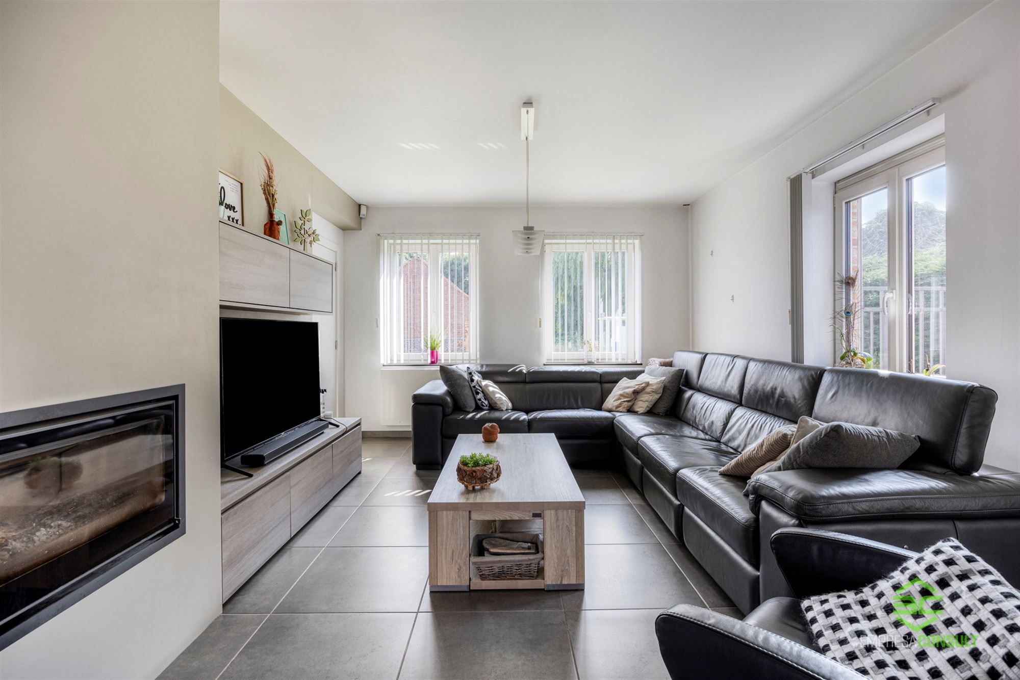 Instapklare woning met aparte garage en werkplaats van 150m² in Schulen! foto 5