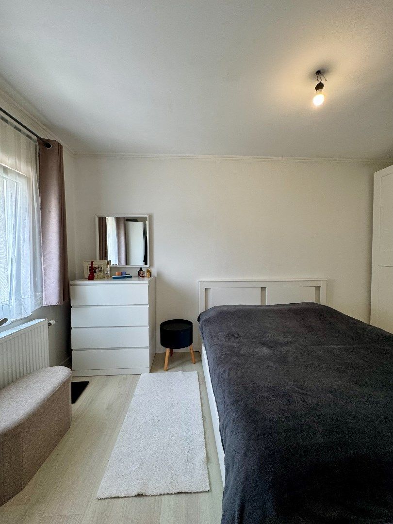 Prachtige halfopen bebouwing te koop nabij centrum met ruimte voor het hele gezin! foto 13