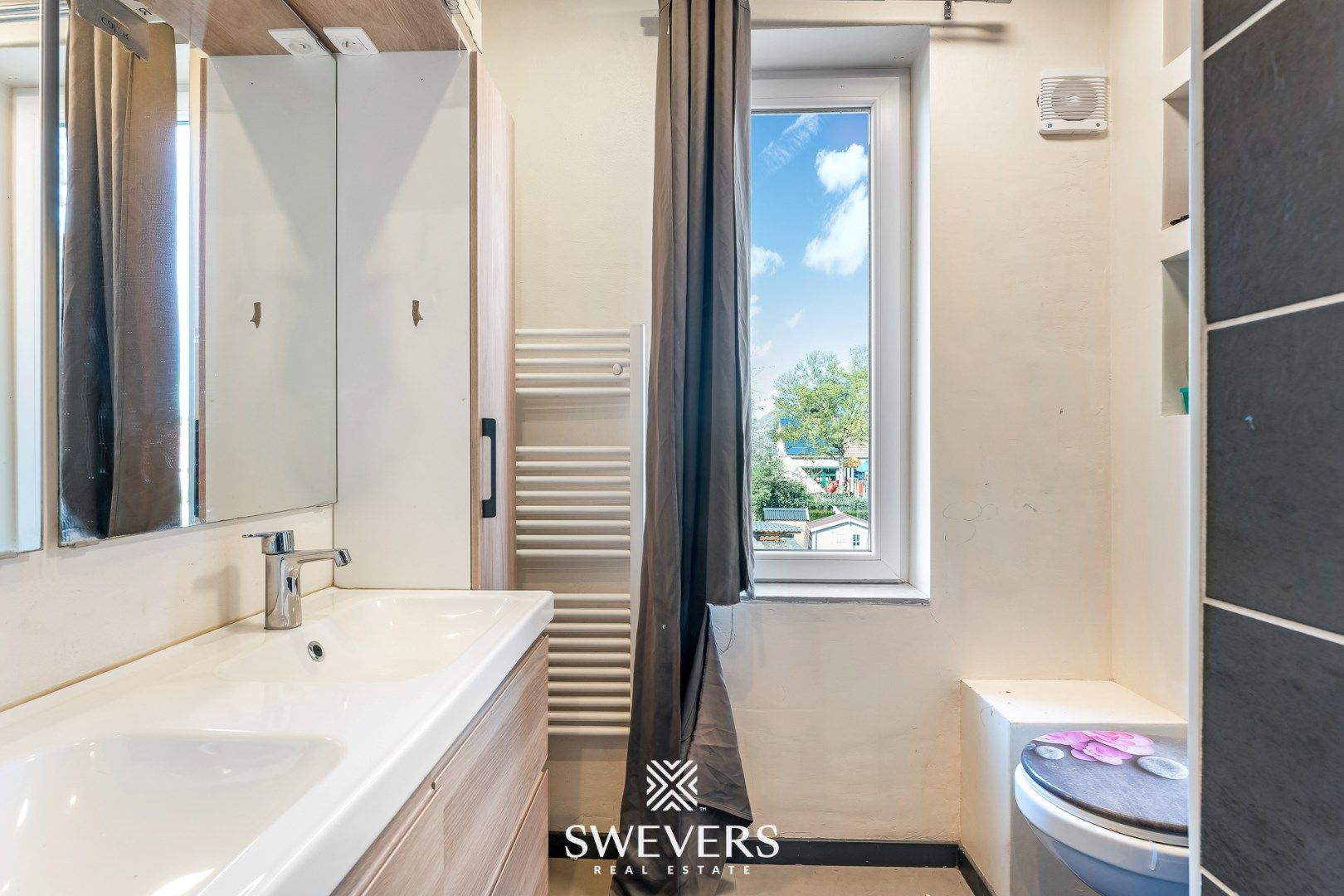 Rijwoning met 4 slpks & potentieel in Sint-Truiden foto 14
