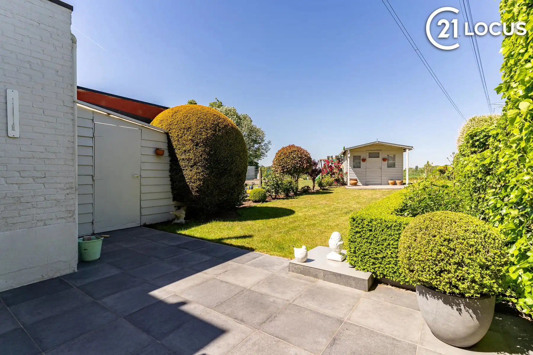  gezinswoning met 3 slk, tuin met vrij zicht en garage foto 2