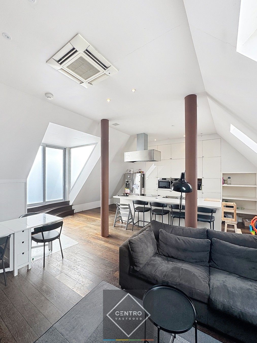 Instapklaar handelspand met wellness, appartement én verhuurde broodjeszaak – toplocatie in Sint-Eloois-Winkel (Ledegem). foto 19