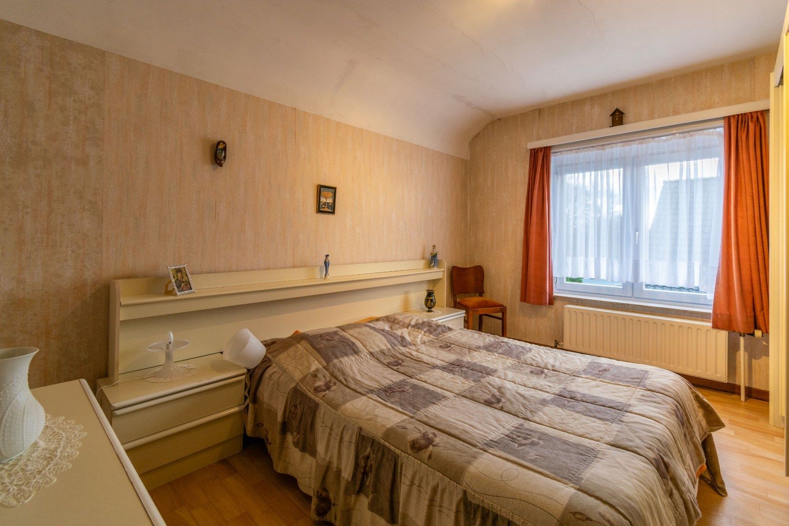 Een degelijke, vrijstaande woning te Lembeek! foto 19