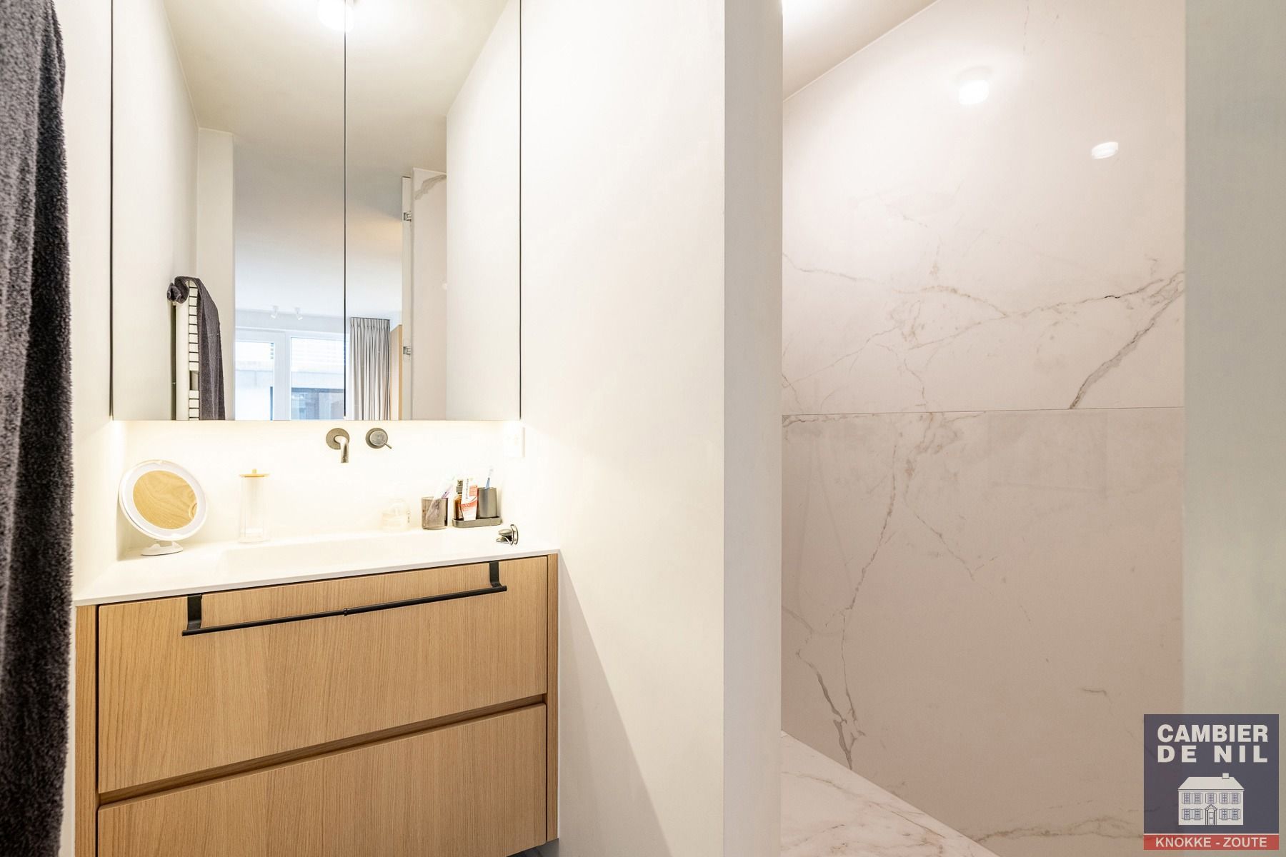 Volledig gerenoveerd appartement met 2 volwaardige slaapkamers – centrum Knokke foto 21