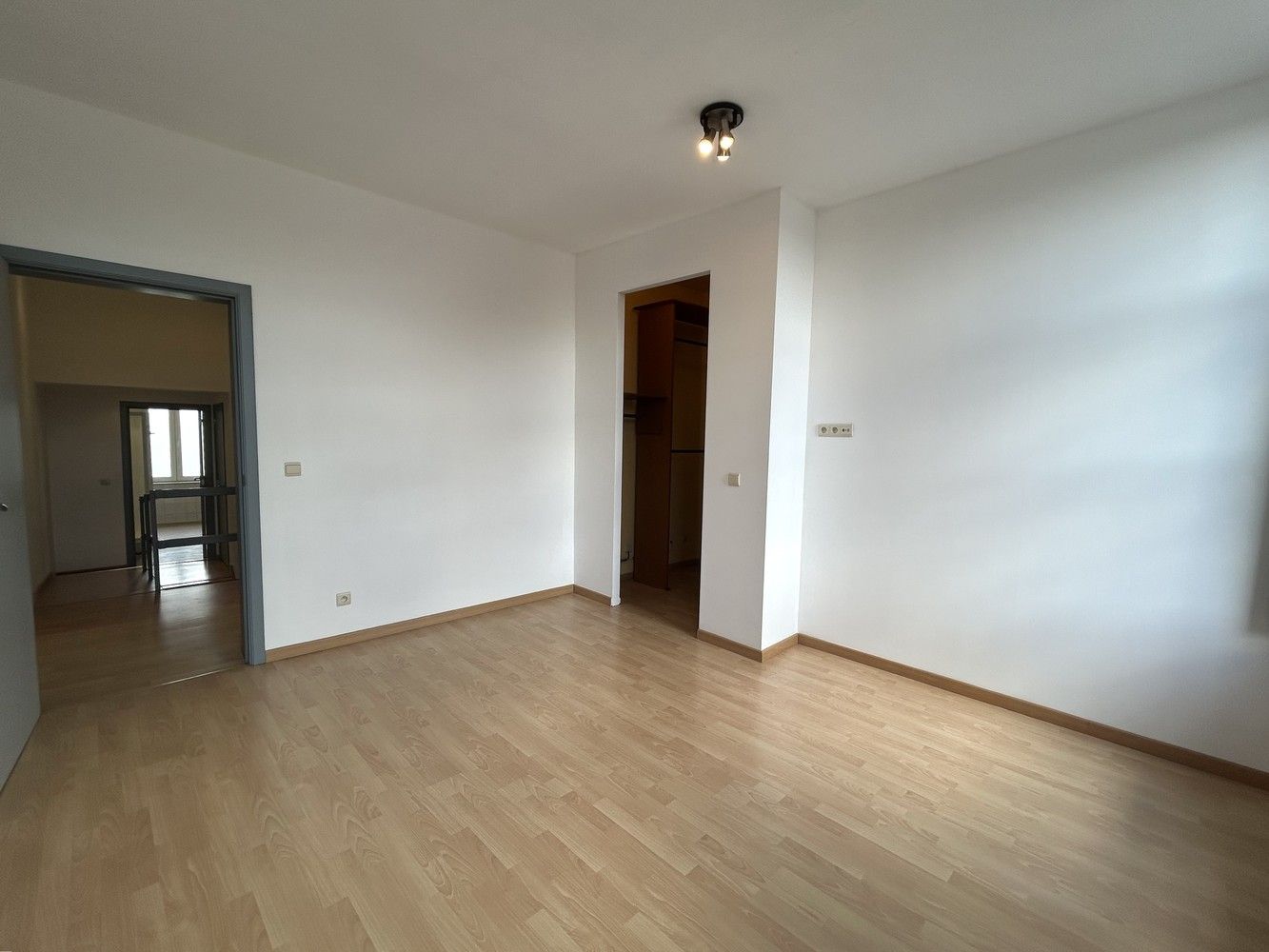 Ruime rijwoning op toplocatie in Tienen foto 14