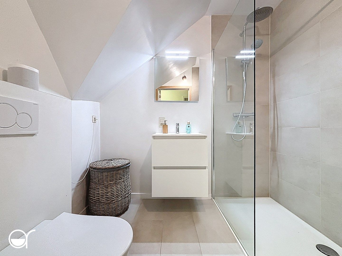 Gerenoveerd duplex appartement op hippe locatie foto 9