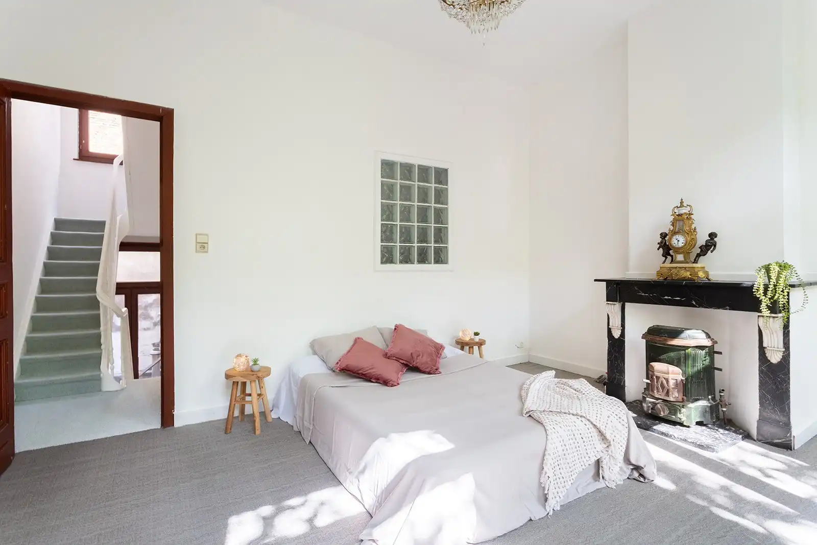 Woning met 6 slaapkamers, volledig naar eigen smaak renoveren foto 14