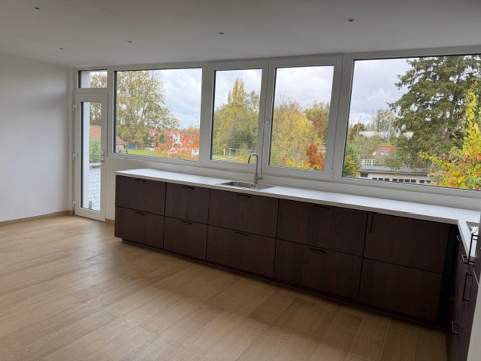 Volledig gerenoveerde woning 4 slpks garage te Tienen foto 6