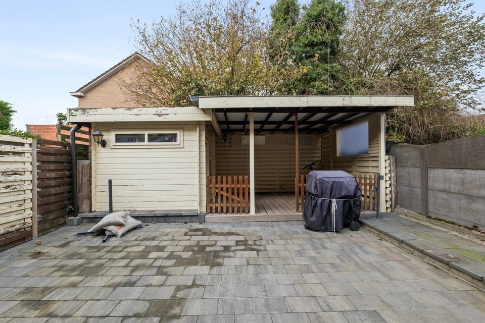 ENERGIEZUINIGE GEZINSWONING MET GARAGE VLAKBIJ HET CENTRUM VAN SINT-TRUIDEN foto 15