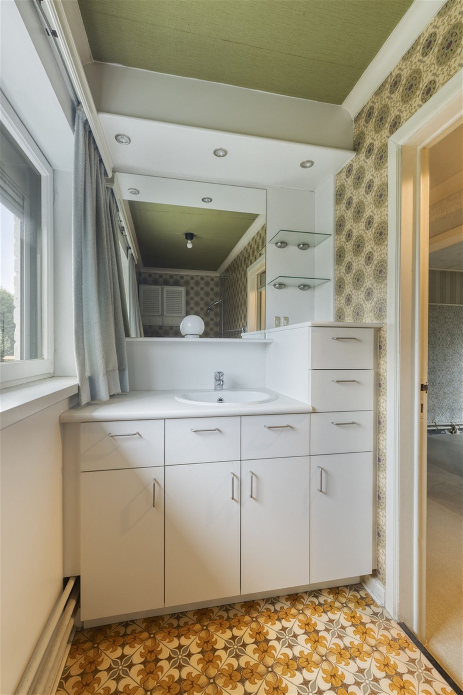 Te renoveren woning in deelgemeente Bevere foto 16