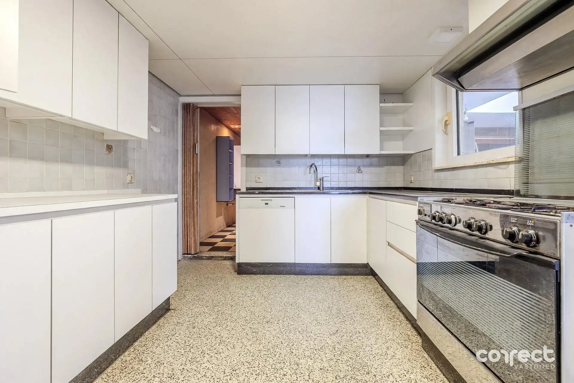 Ruime woning met horeca in Staden. foto 11