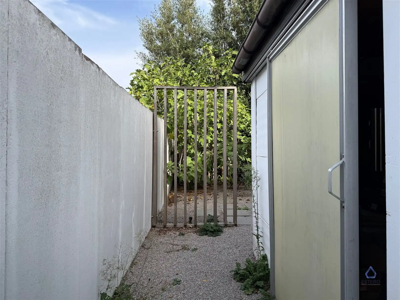 Lichtrijke stadswoning met tuin nabij UZ Gent foto 9