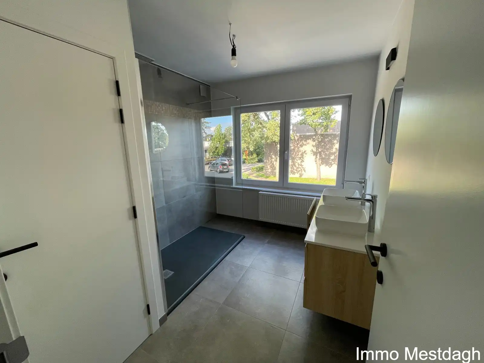 Ruim en modern afgewerkt duplexappartement (3 SLK) in het centrum van Paal foto 13