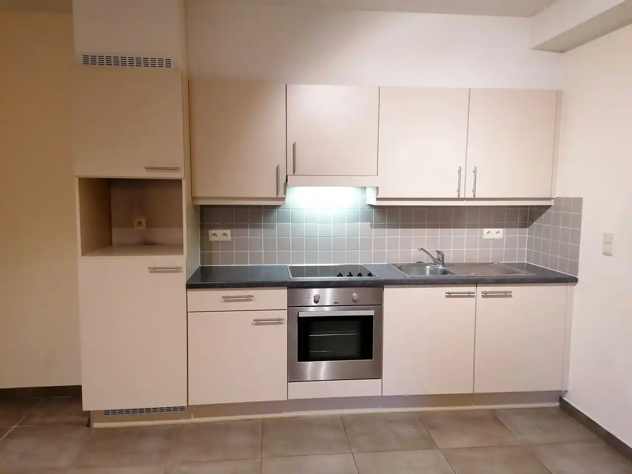 Gezellig appartement (74m2) op de tweede verdieping met 1 slaapkamer en een terras. foto 4