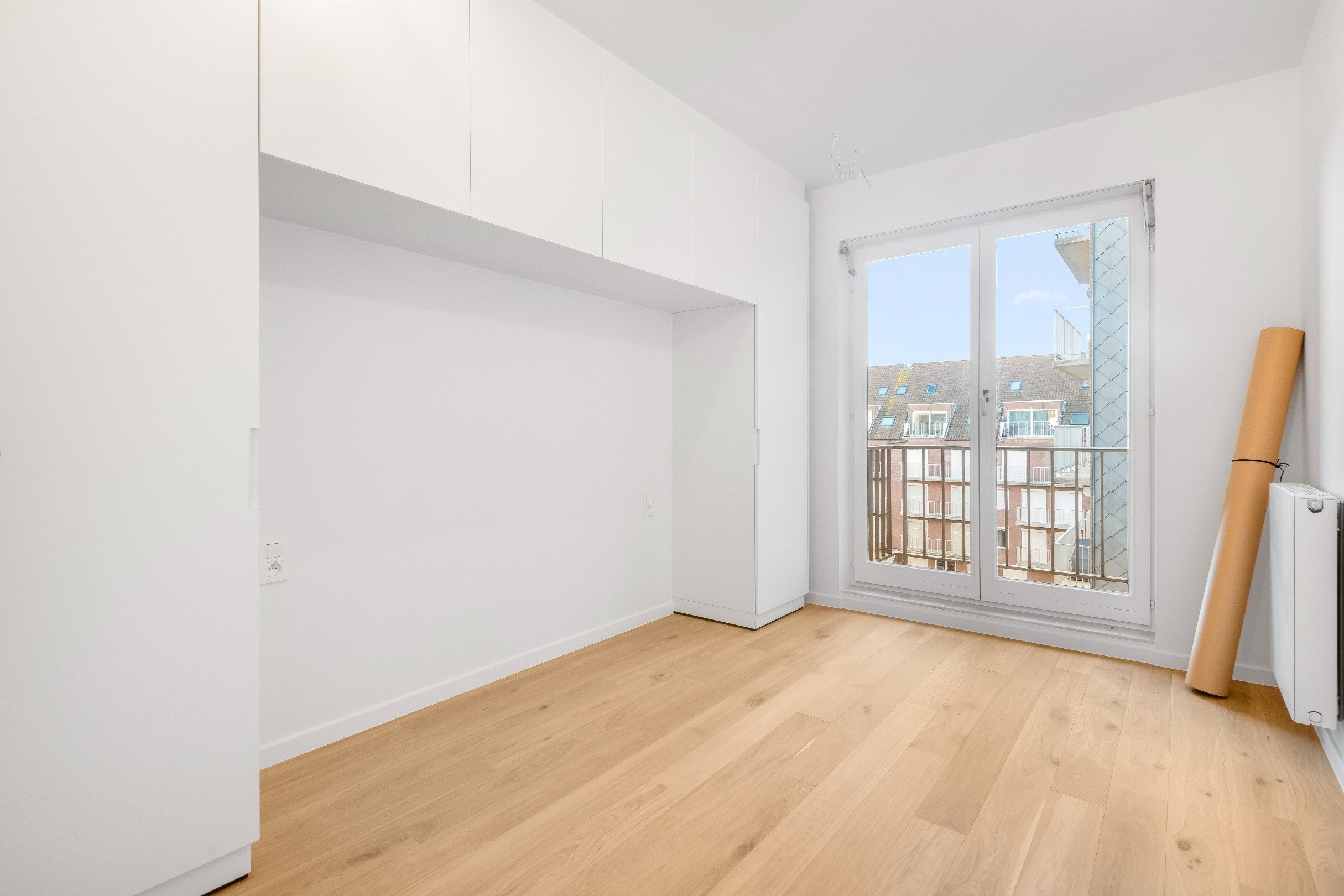 Ongemeubeld appartement op de Zeedijk ter hoogte van het Lichttorenplein foto 9