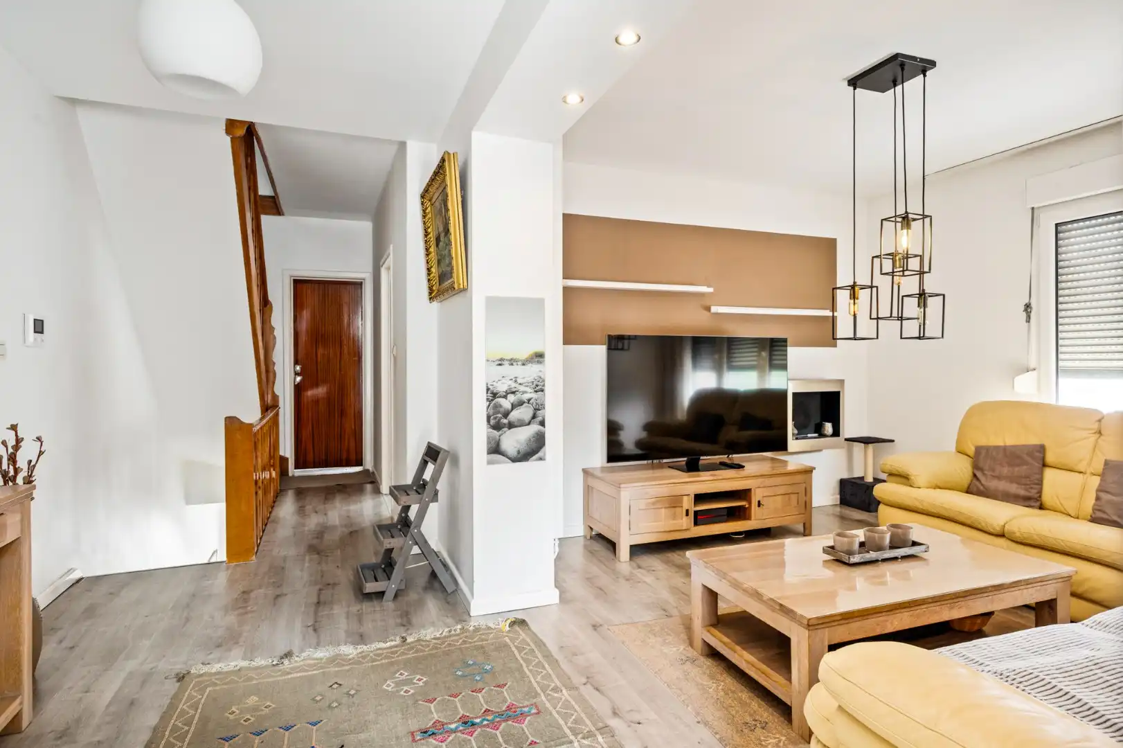 Instapklare woning met 5 slaapkamers en ruime garage op centrale ligging foto 10