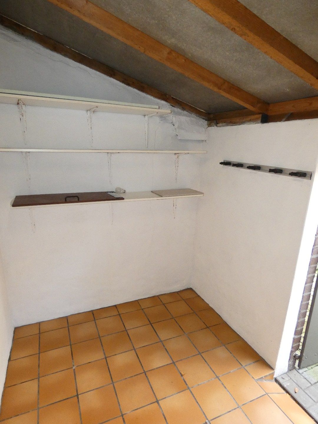 Gezellige woning met 3 slpk, koer en terras, gunstig gelegen in Torhout foto 14