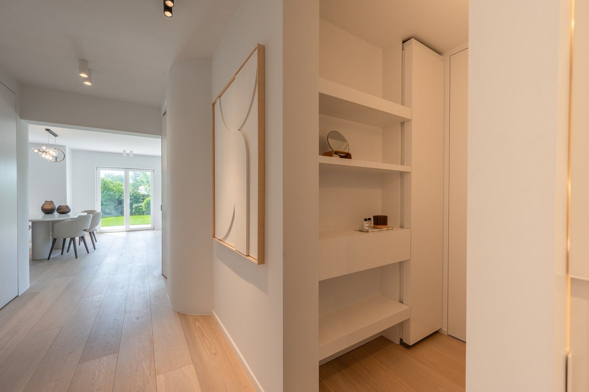 Magnifiek gerenoveerd HOEKappartement met tuin in een villaresidentie op enkele passen van  het strand, hartje Zoute.  foto 11