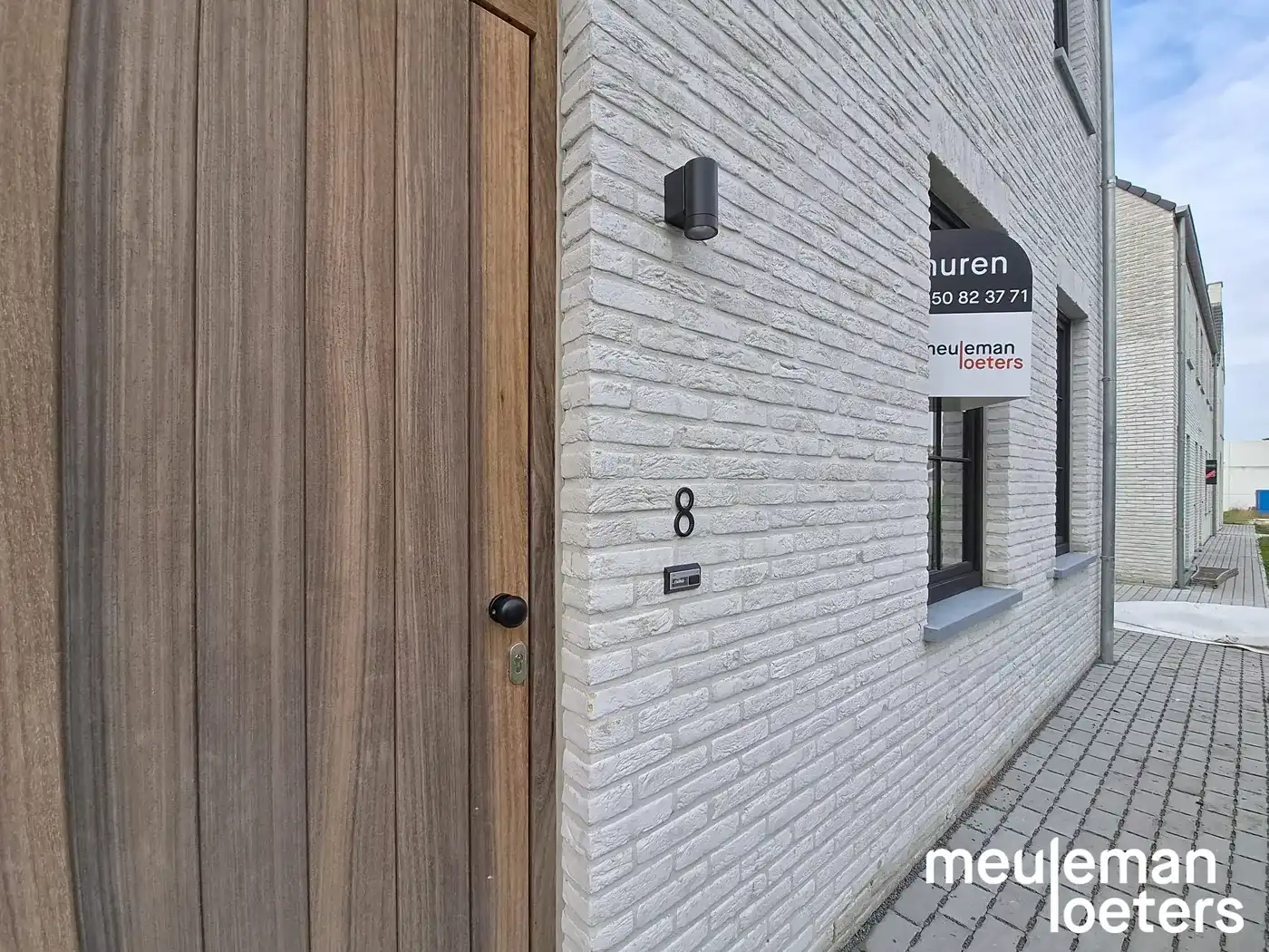 Nieuwbouwwoning met drie slaapkamers te Hertsberge foto {{pictureIndex}}