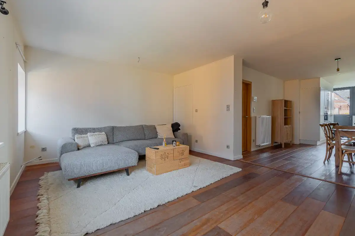 Multifunctioneel pand met praktijkruimte en instapklaar duplexappartement foto 11