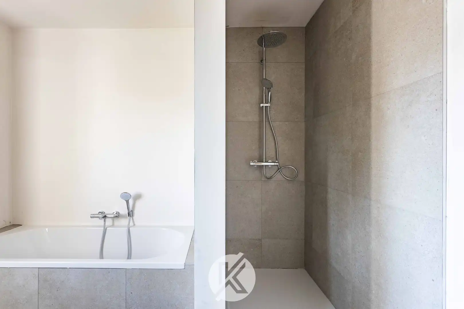 Halfopen nieuwbouwwoning met vlotte bereikbaarheid foto 17