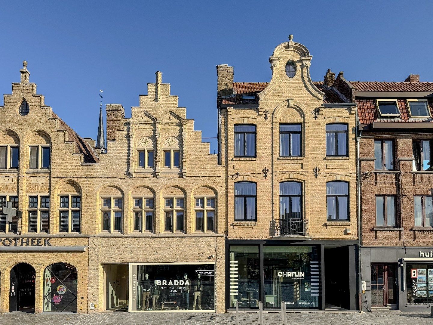 Ruim appartement met 2 slaapkamers en terras in het centrum. foto 27