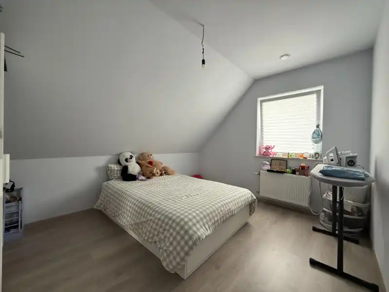 Mooie instapklare villa gelegen in een rustige en recente woonwijk foto 13