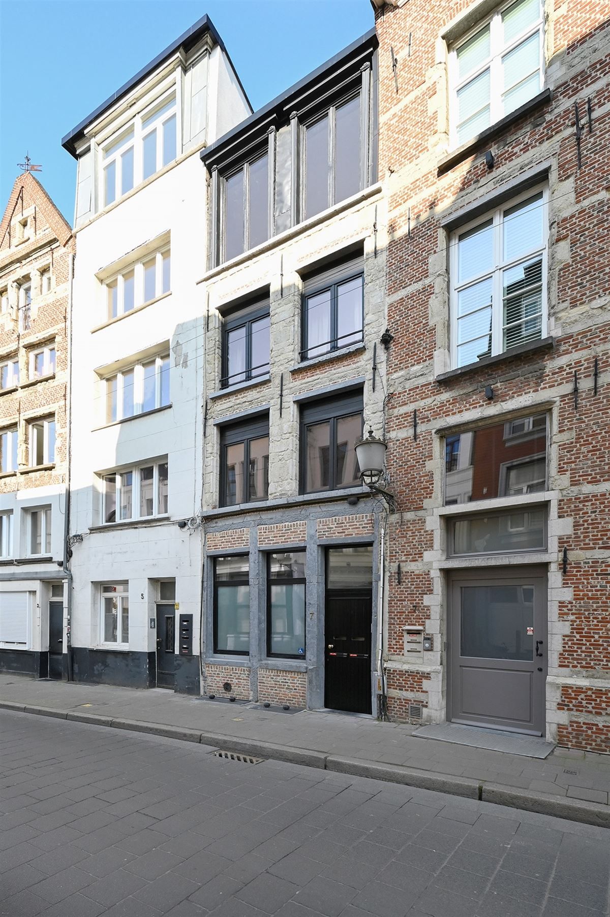 Gerenoveerd appartement met 1 slaapkamer foto 32