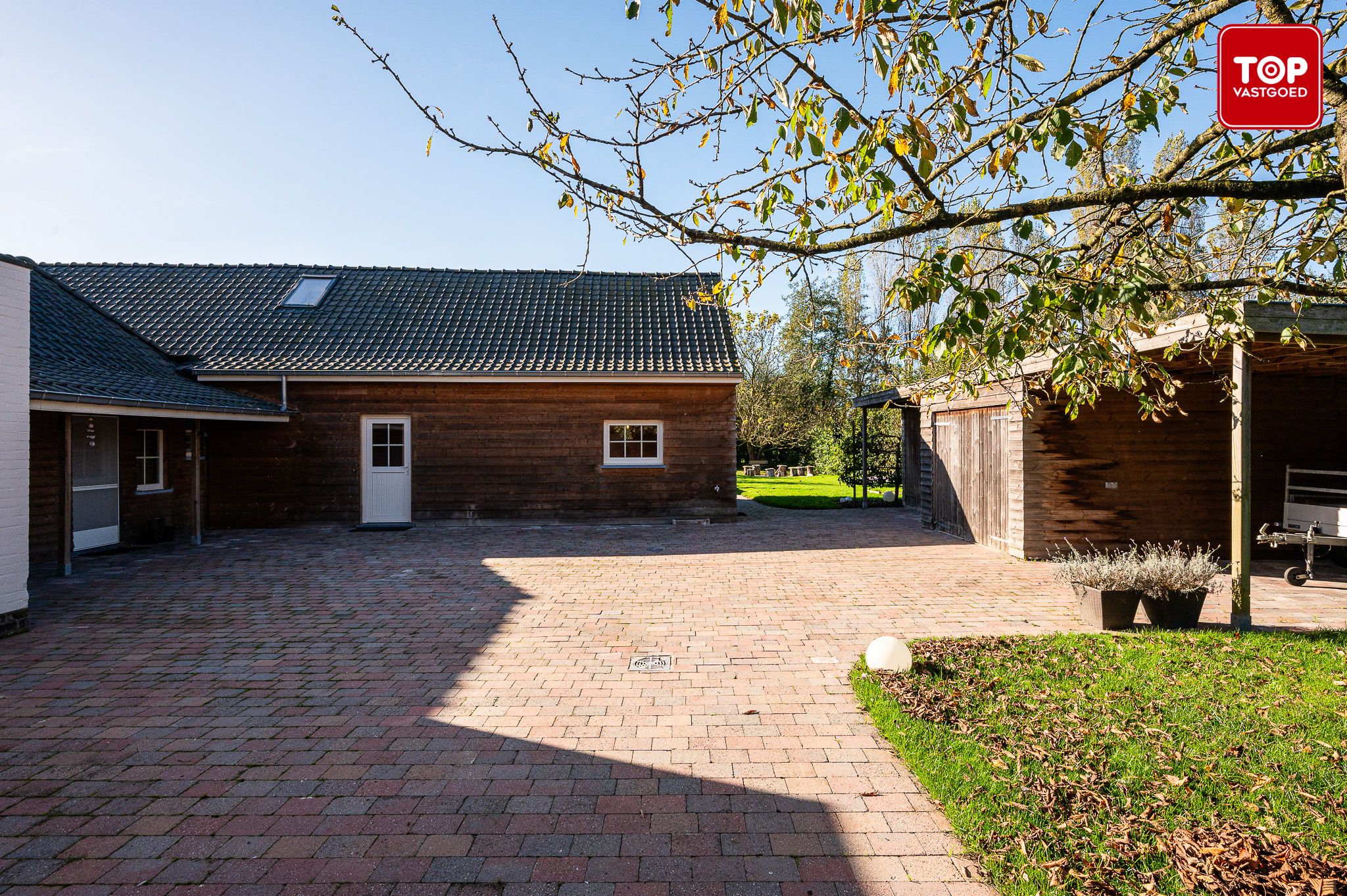 Ruime woning met talrijke mogelijkheden in een groene oase foto 19