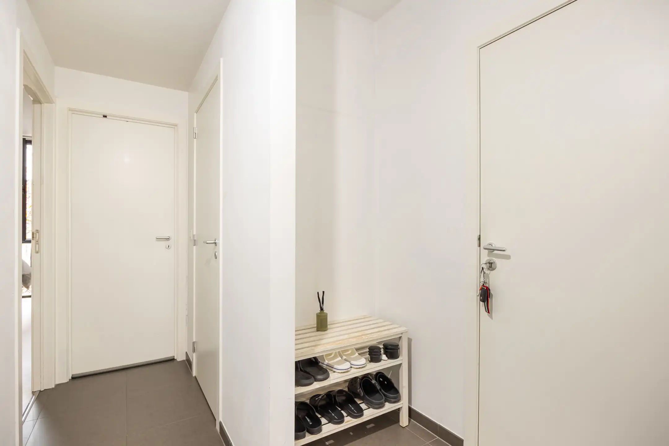 Te koop: stijlvol 2-slaapkamerappartement met terras foto 10