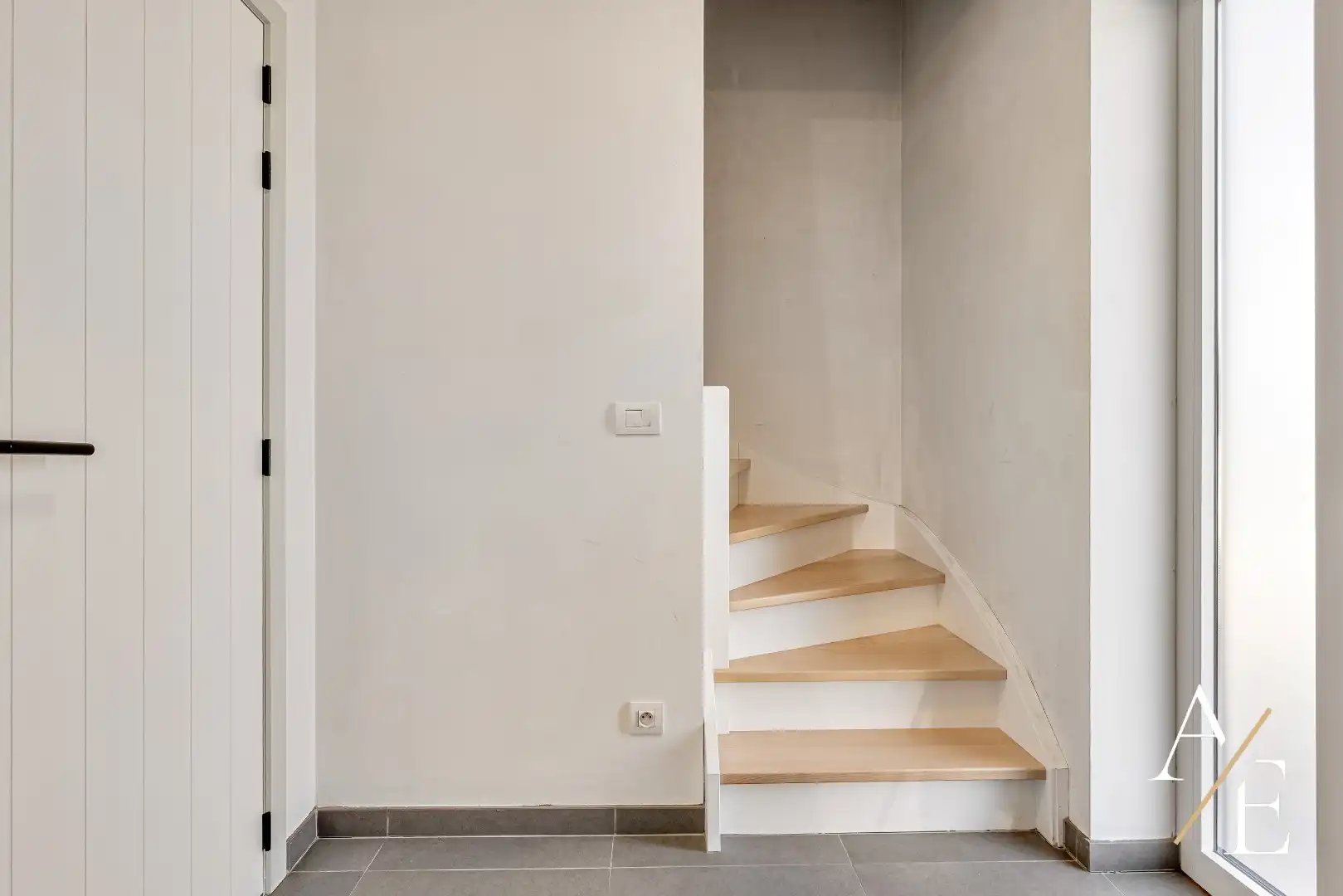 LEDE-Energiezuinige recente woning met 3 slpks  en tuin! foto 9